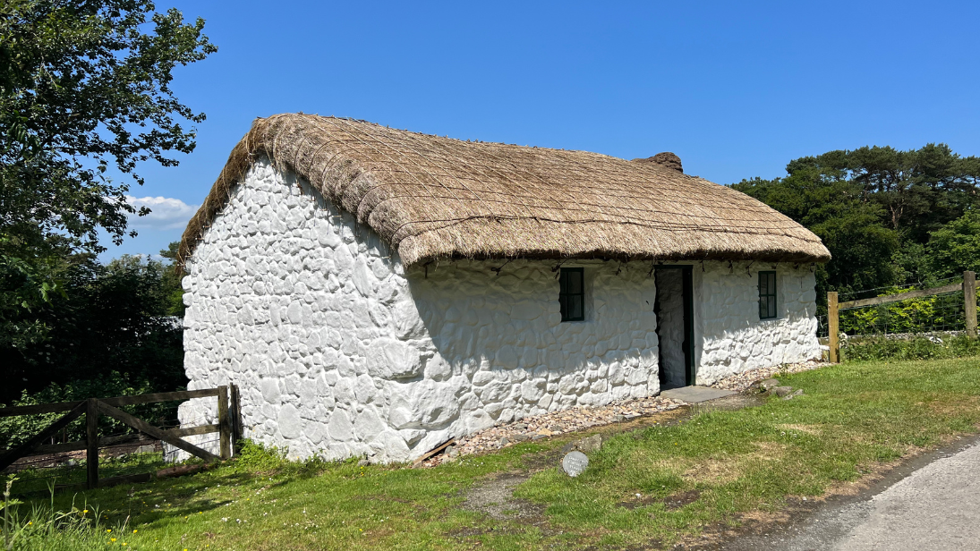 Exterior shot of Duncrun Cottier's House at the Ulster Folk Museum