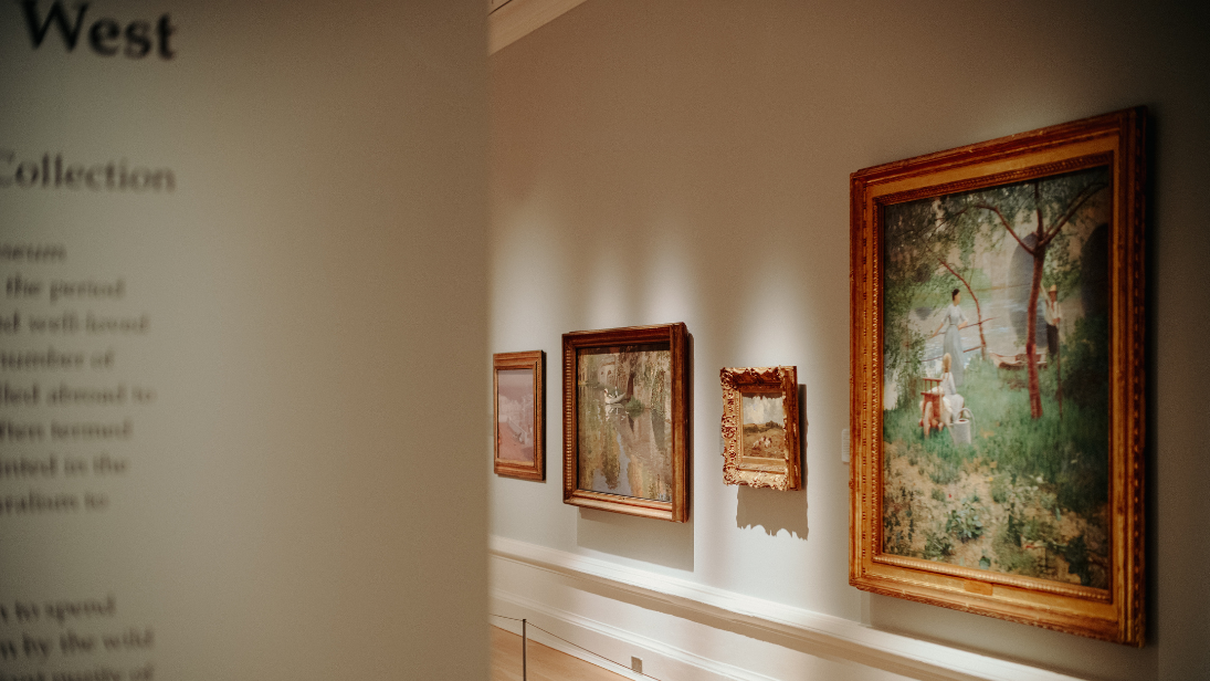 An art gallery in the ulster museum 