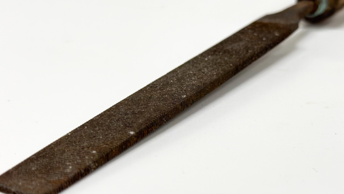 A carpenter's file.
