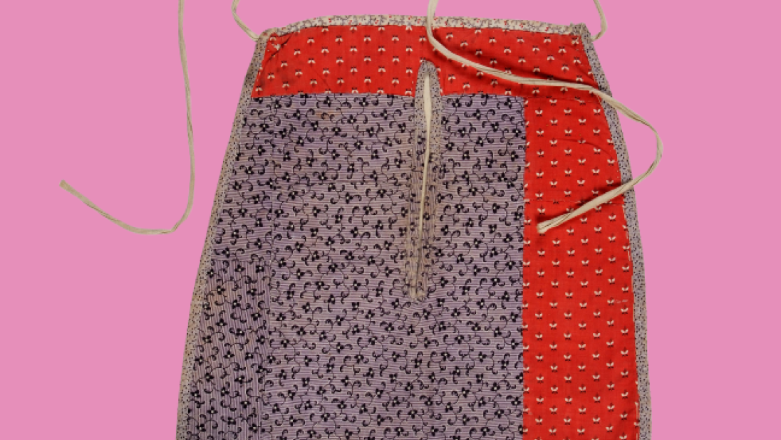 Red and patterned fabric pocket with ties
