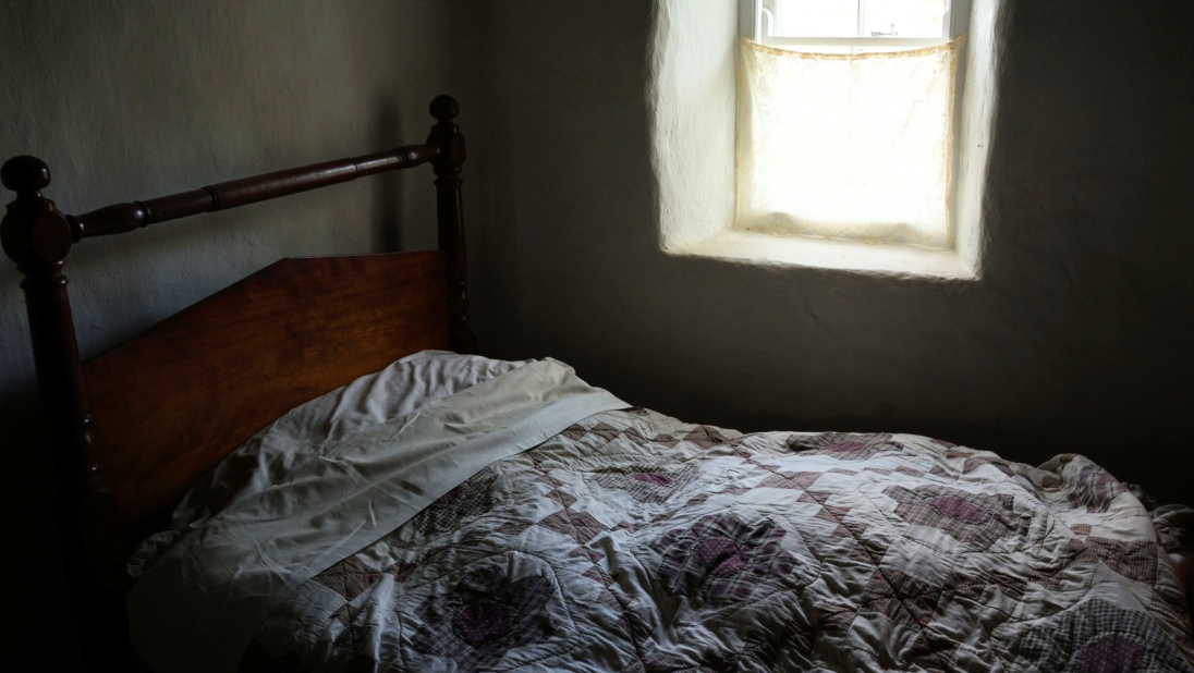 Thomas Mellon's bed
