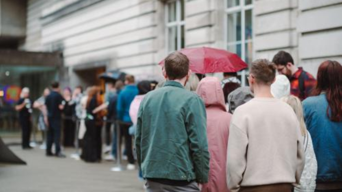 UM Late queuing for culture 1920x1080