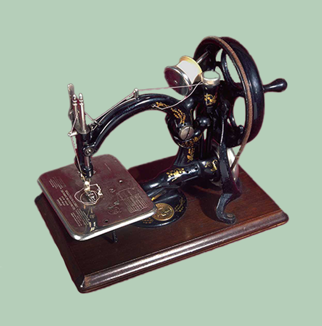 Hand crank sewing machine