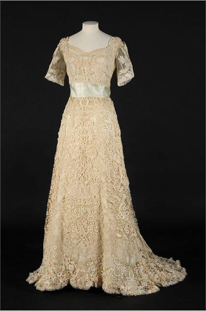 Elizabeth Balfour Clark’s Brussels lace and Irish crochet court dress without train