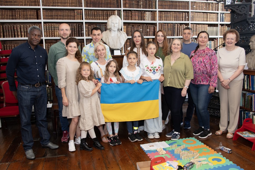 Ukrainian families on the night of the display launch