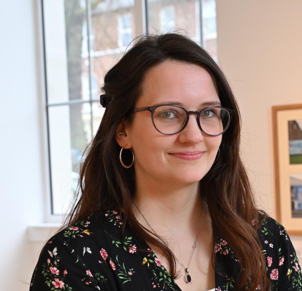 Rebecca Laverty Headshot